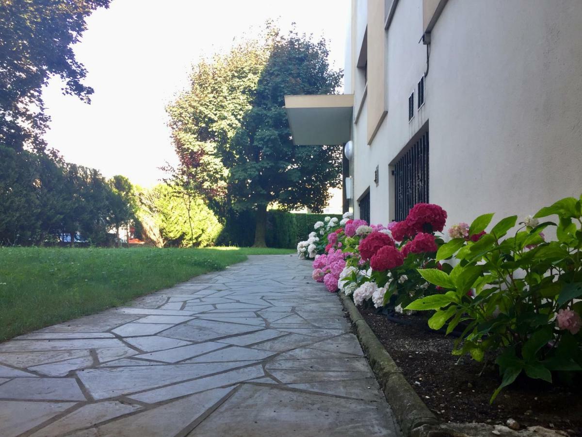 Le Chatelet- Parking Gratuit - Cosy Et Design - A 10 Mn De Geneve Annemasse Exterior photo